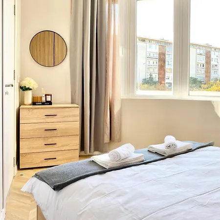 Bright & Cozy For 6 Guests & Free Stree Parking Apartamento Stara Zagora
