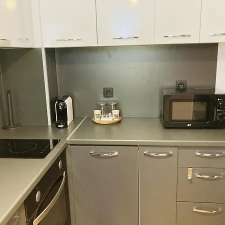 Bright & Cozy For 6 Guests & Free Stree Parking Apartamento *